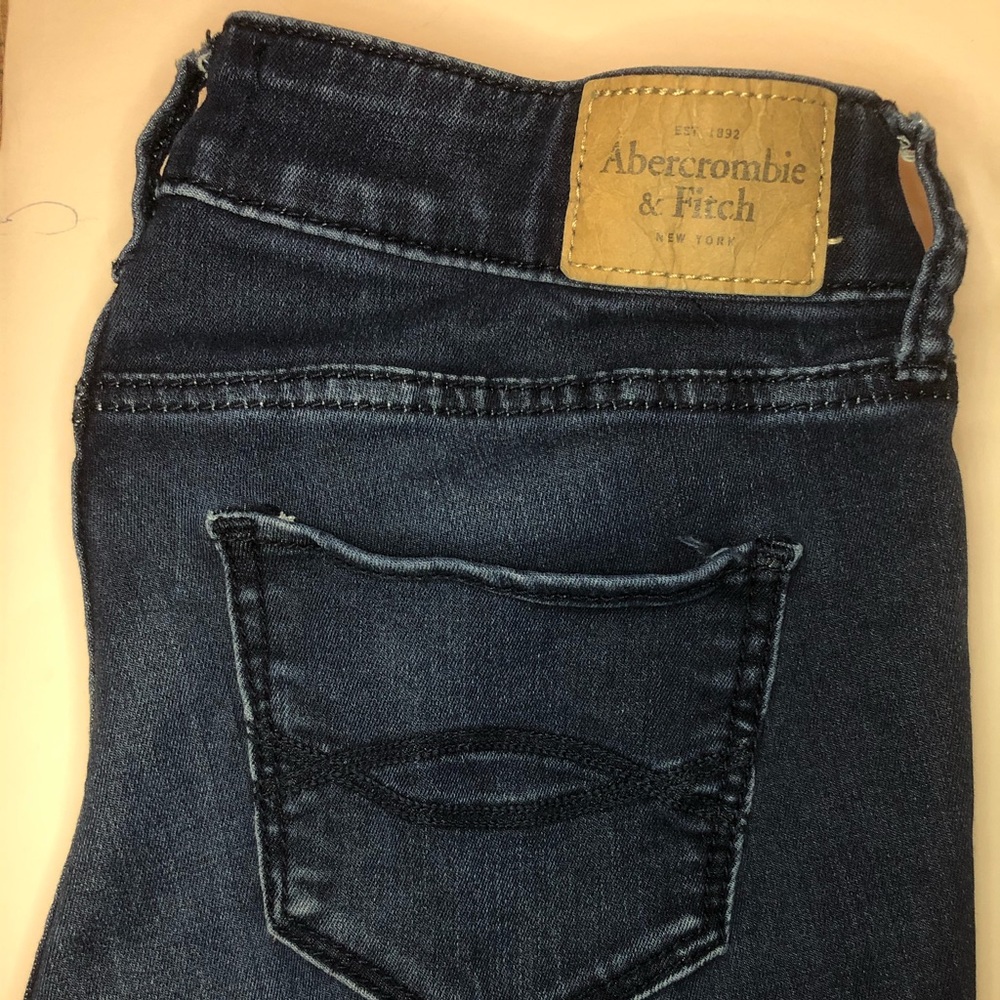 Acrombie & Fitch Jeans BOGO